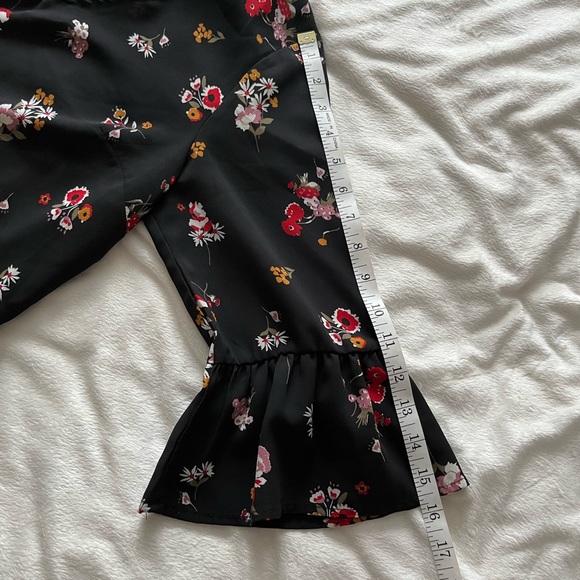 Meraki floral v neck woman’s blouse with choker. 3/4 length bell sleeves size L - Picture 7 of 11